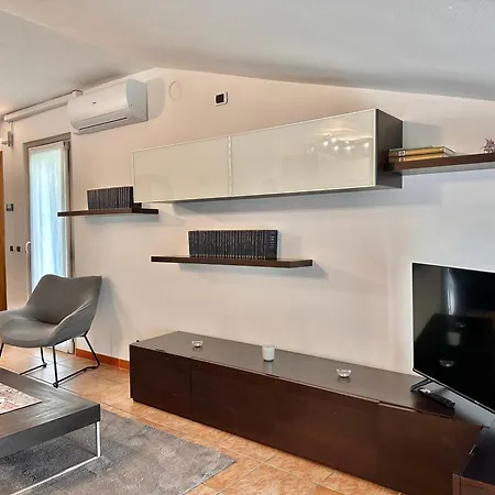Apartman Casa Giulian - View & Comfort Gera Lario